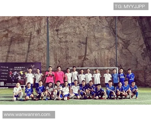 足球球星携手慈善行动温暖助力儿童梦想成长之路