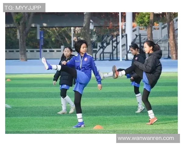 重庆女足球星奋勇拼搏展现巾帼风采激励新时代青年逐梦绿茵